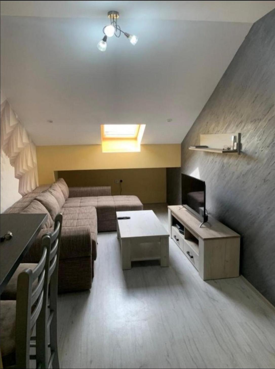 Appartamento Zara Apartman Krusevac - Centar Esterno foto